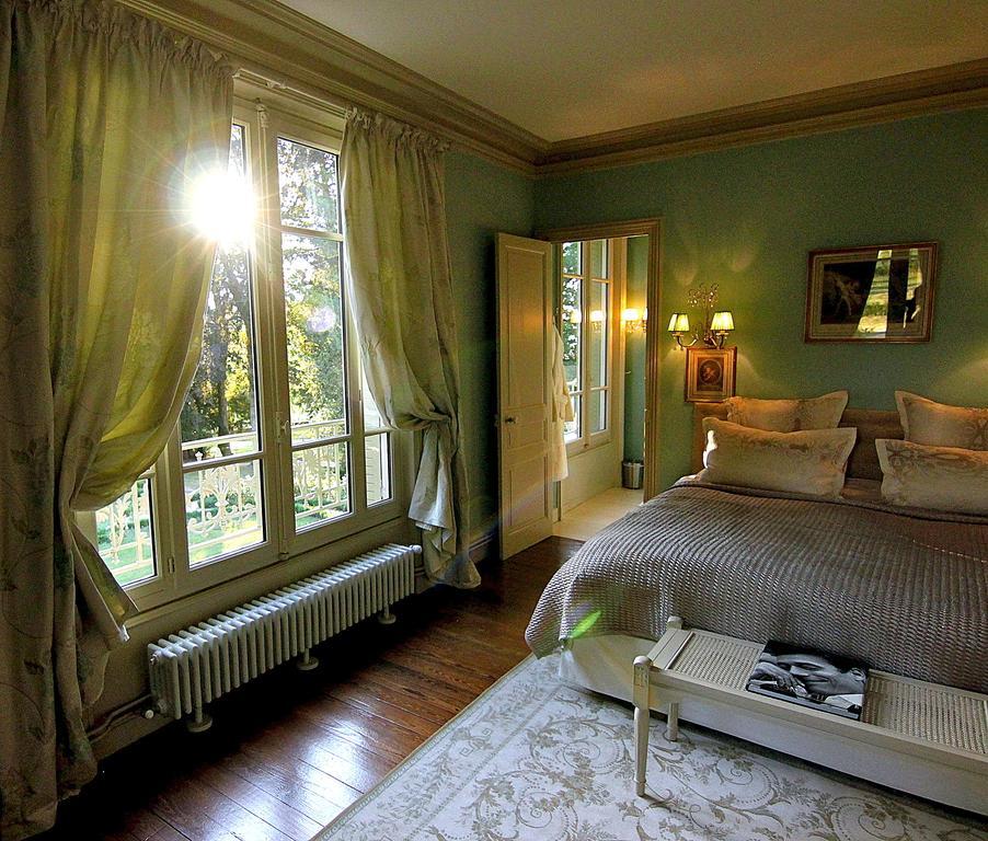 Chateau De La Chaix Saint-Christophe-en-Brionnais Camera foto